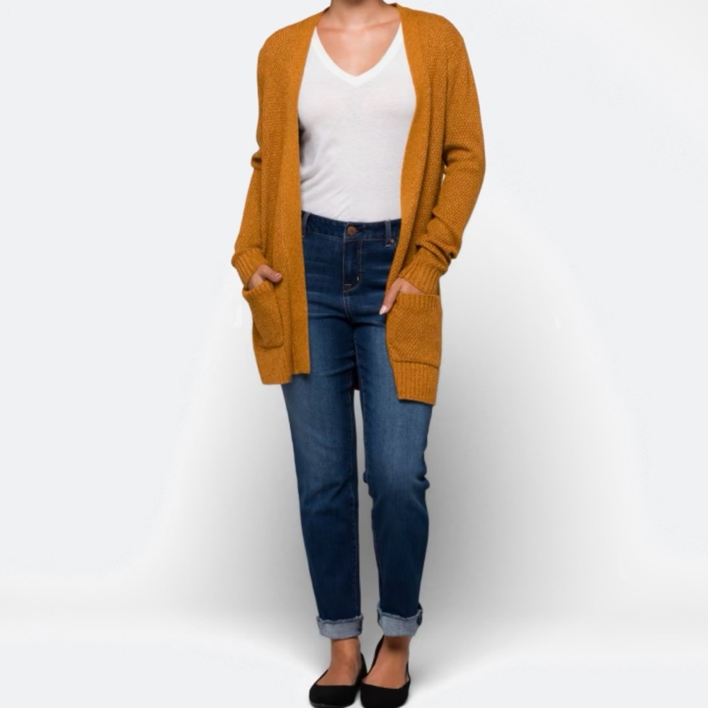 Staccato “Pink Clover” Ayaka Textured Double Pocket Cardigan